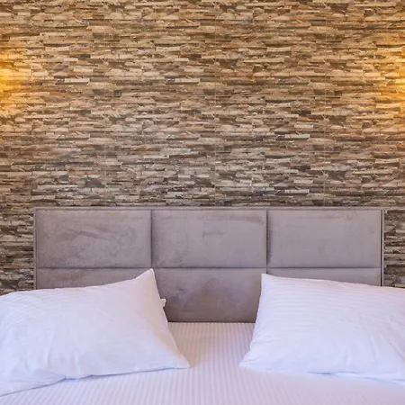 بيت للعطل Archontiko 1922 *